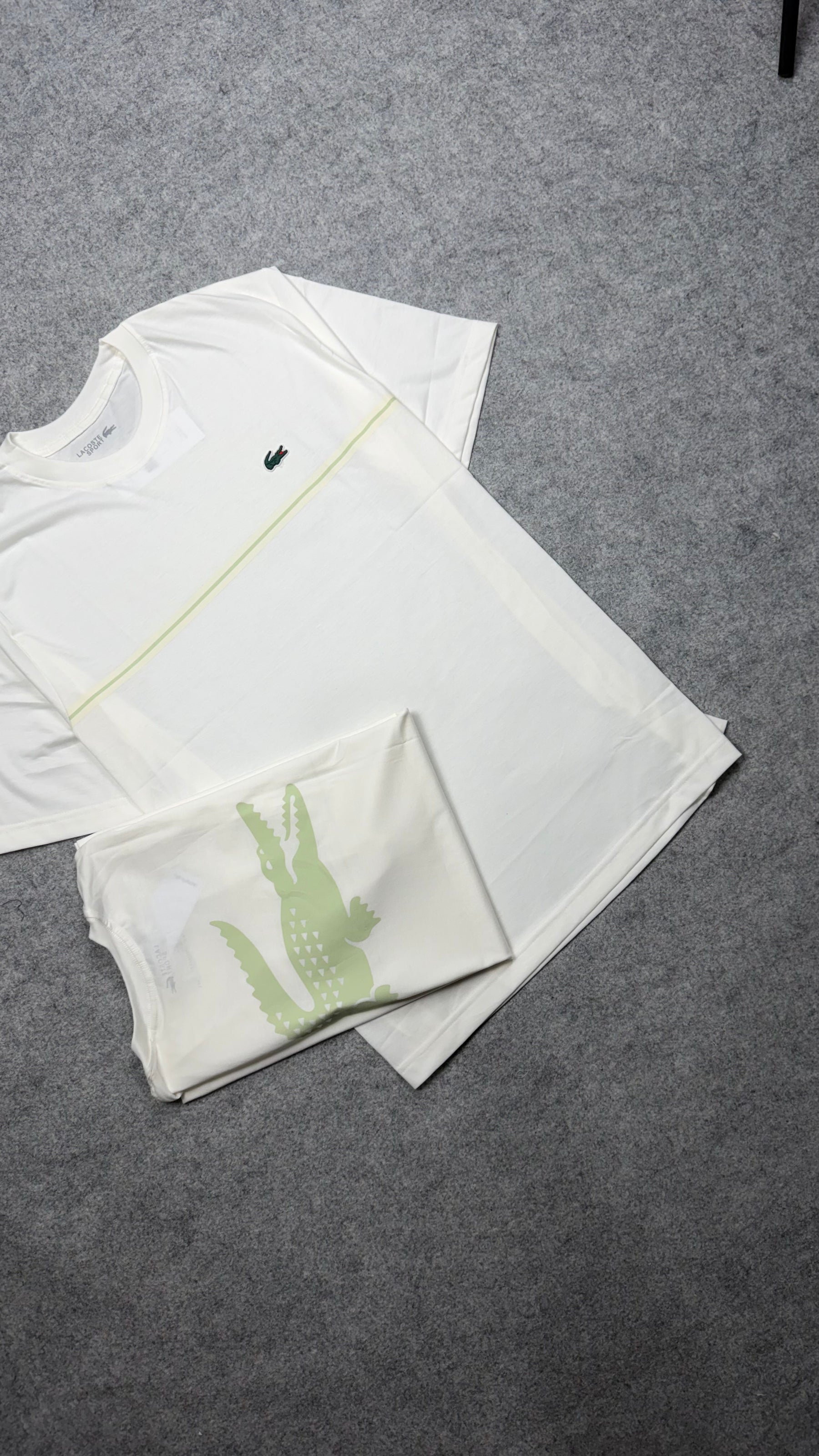 Camiseta Lacoste - Padrão Site