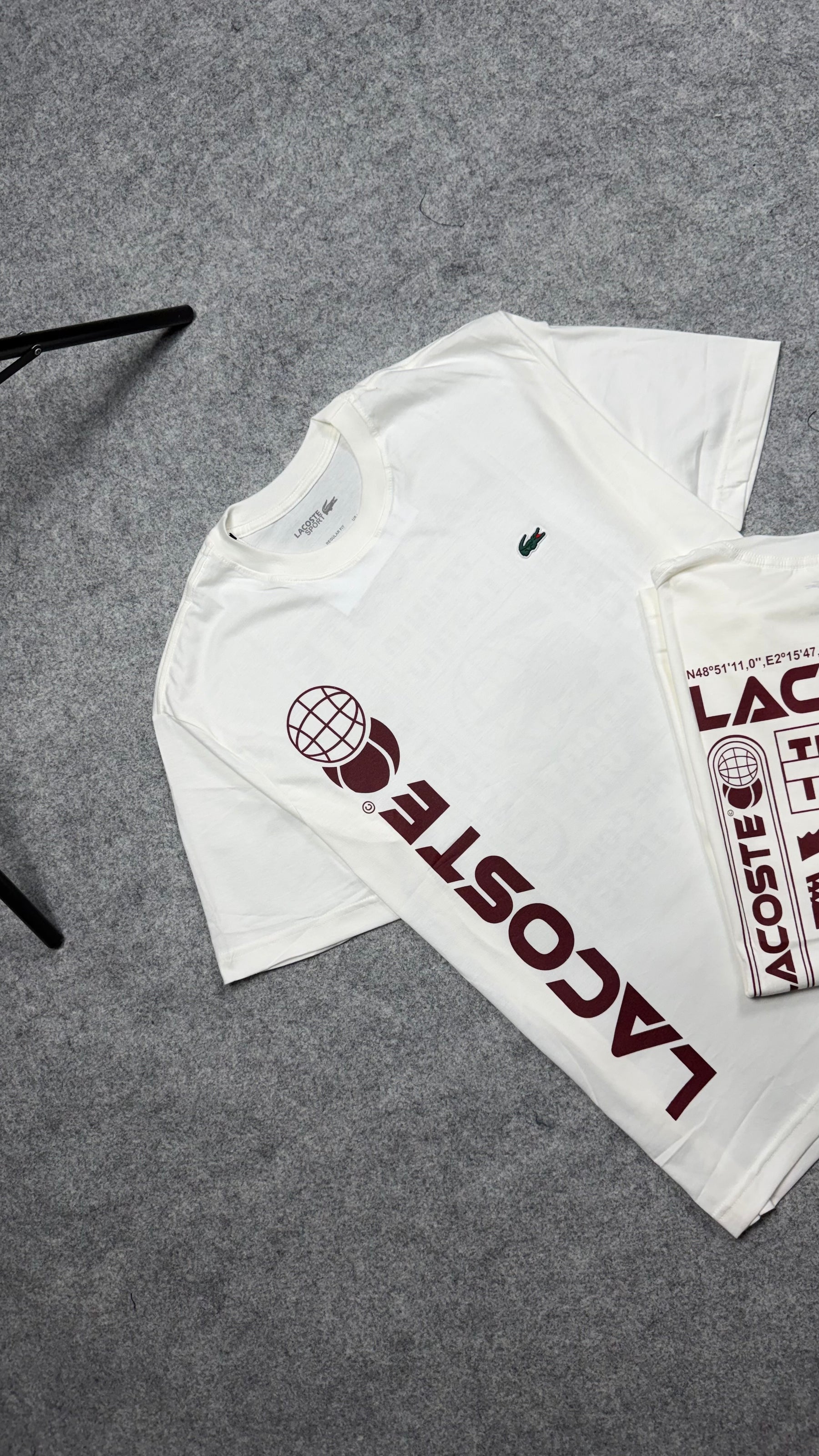 Camiseta Lacoste - Padrão Site