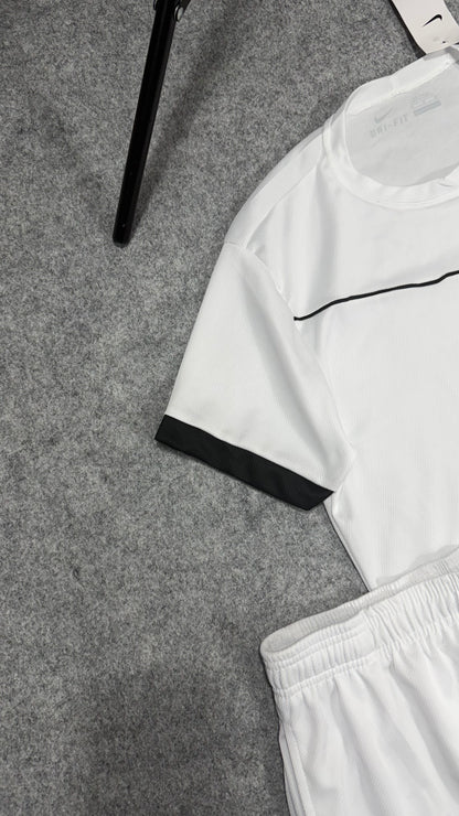 Conjunto NK Academy