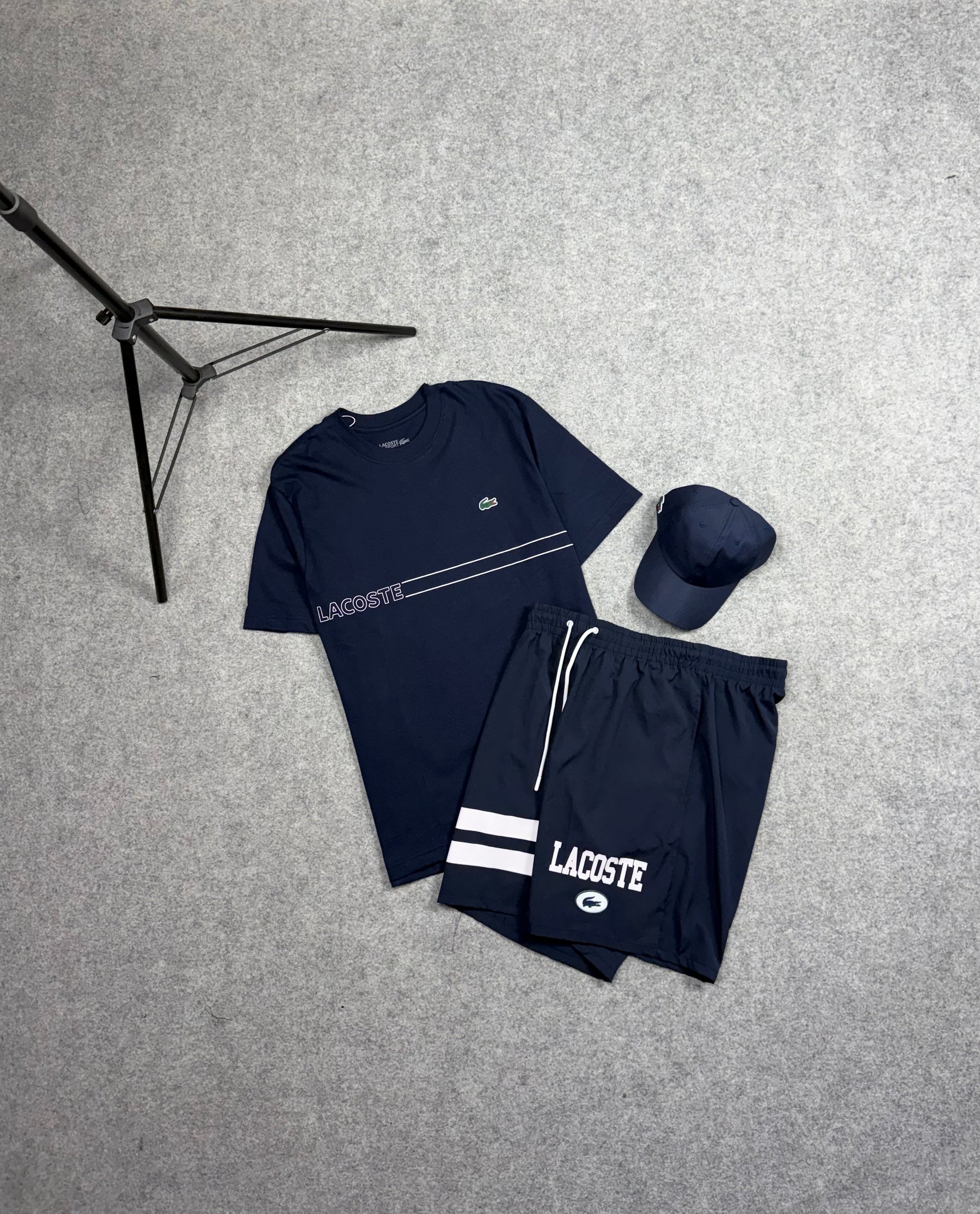 Kit Lacoste