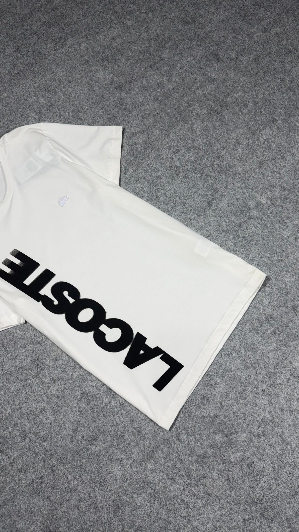 Camiseta Lacoste - Letreiro