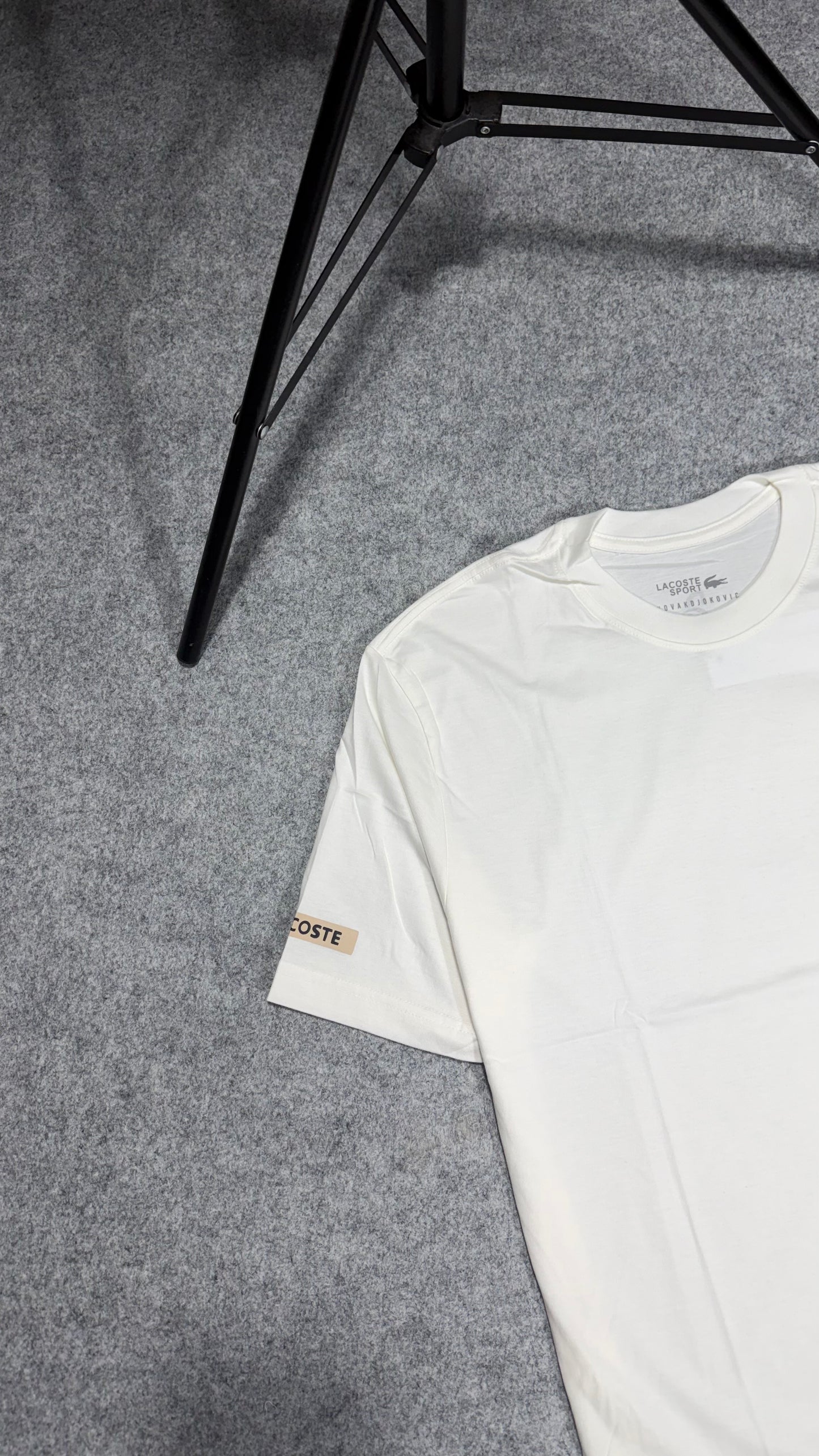Camiseta Lacoste - Básica