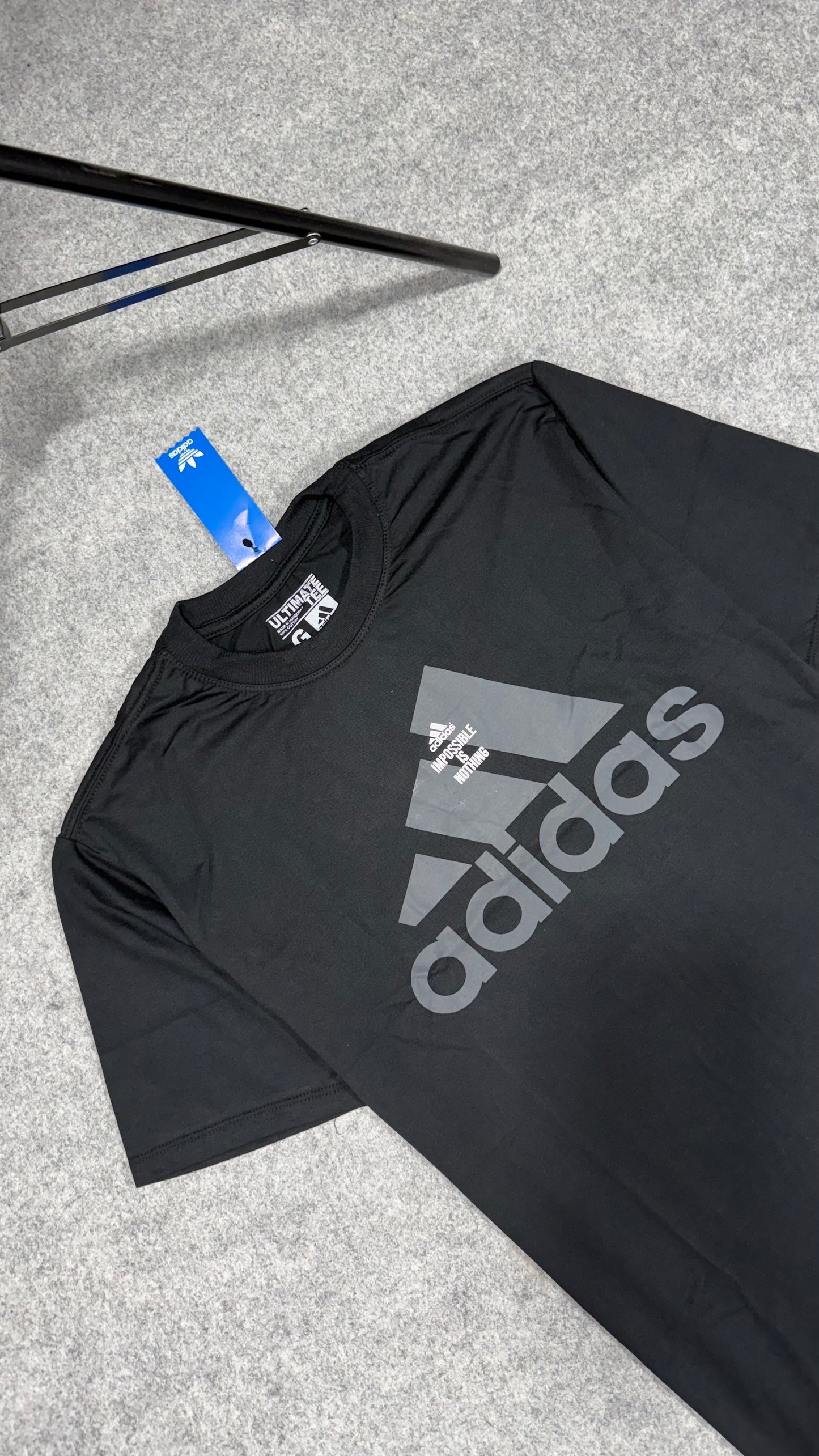 Camiseta Adidas