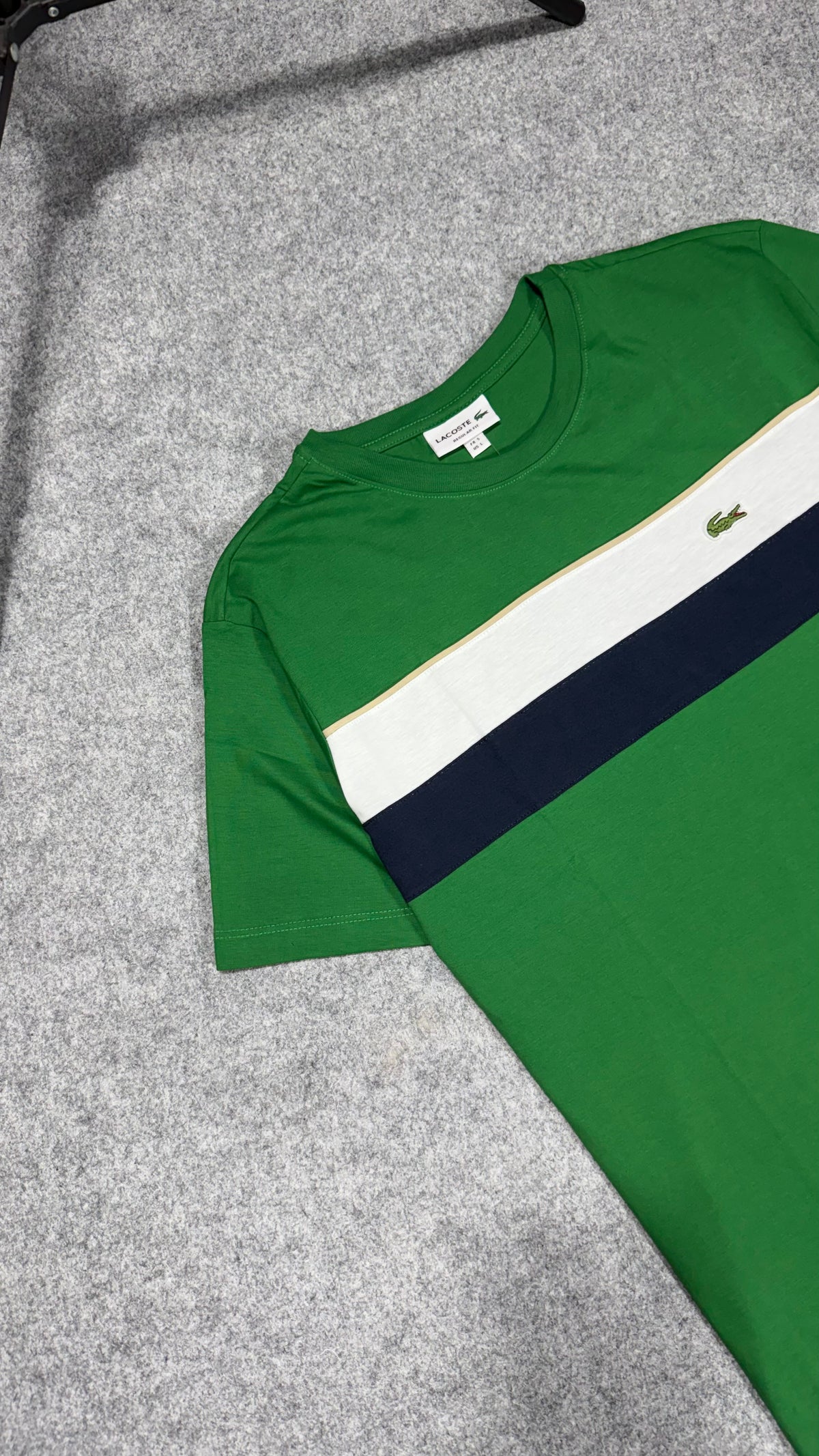 Camiseta Lacoste - Padrão Site