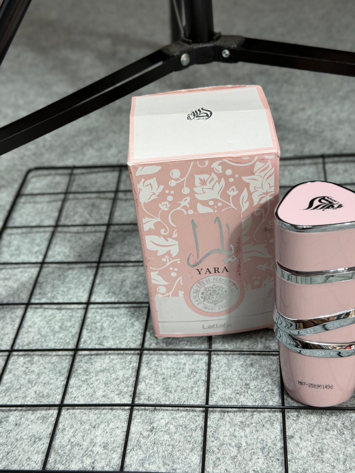 Perfume Árabe Feminino Yara Lattafa Eau De Parfum 100 MI