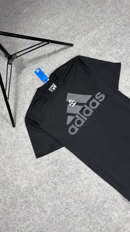 Camiseta Adidas
