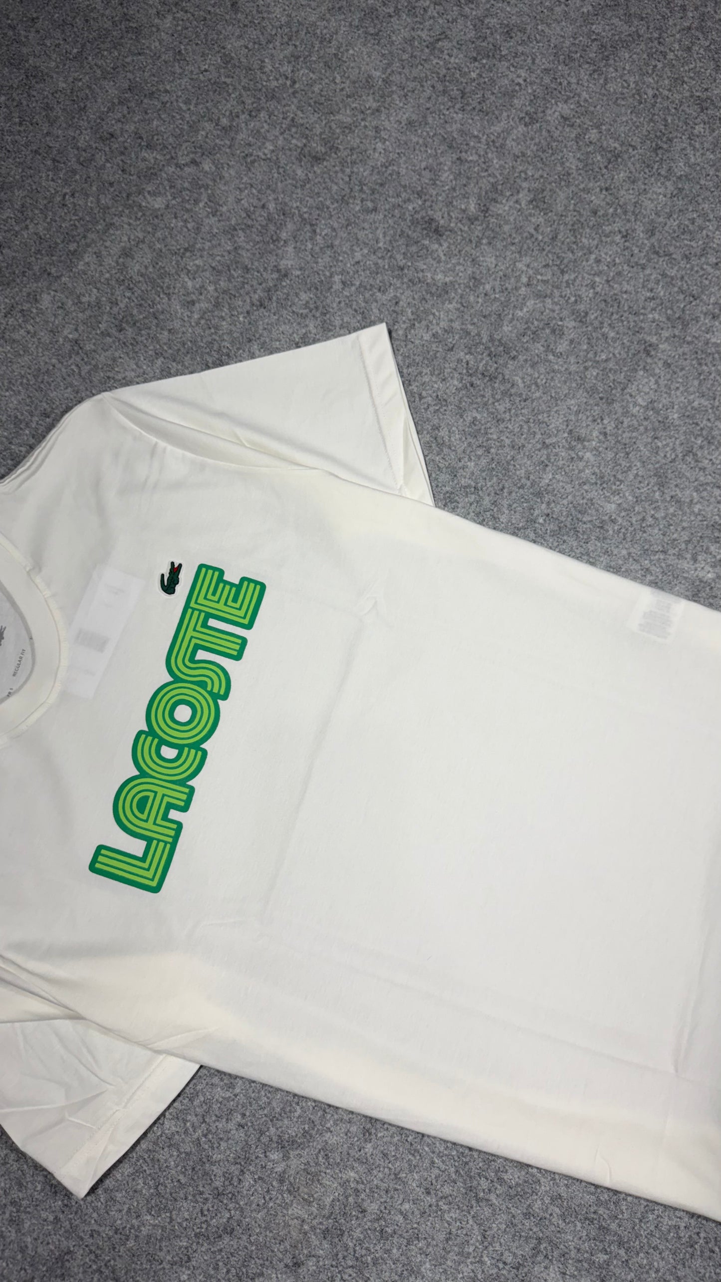 Camiseta Lacoste - Padrão Site
