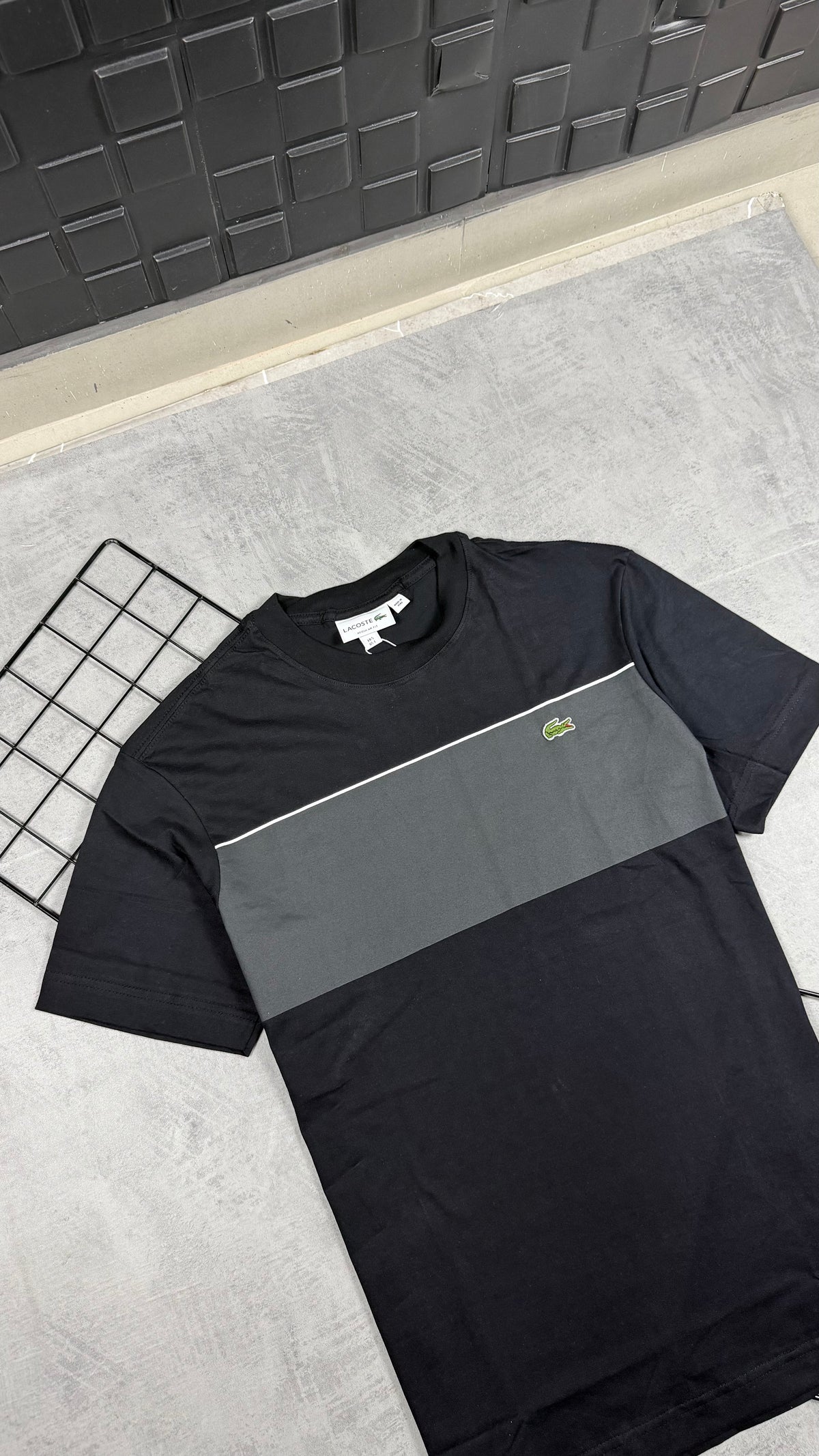 Camiseta Lacoste - Padrão Site