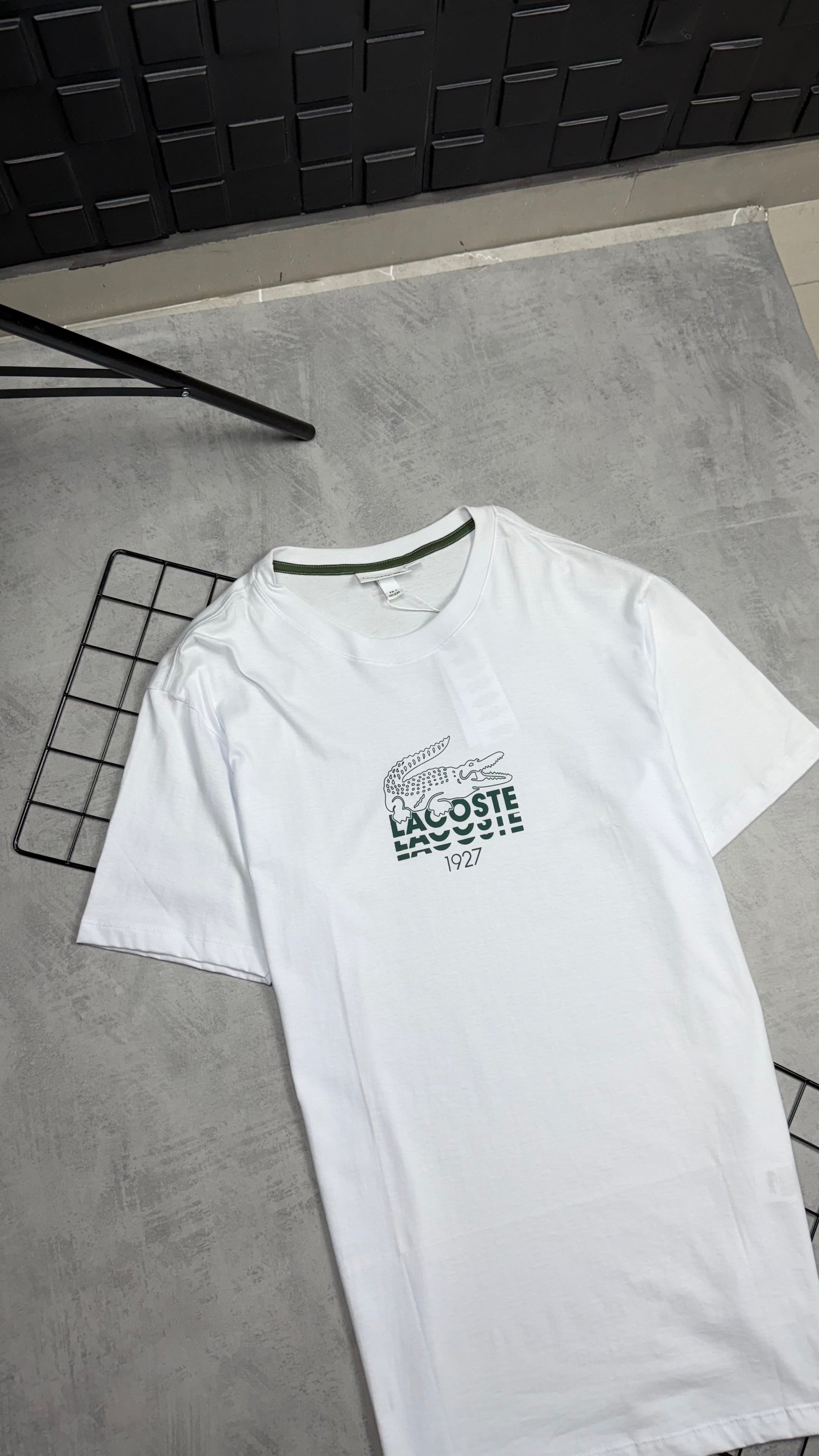 Camiseta Lacoste - Padrão Site