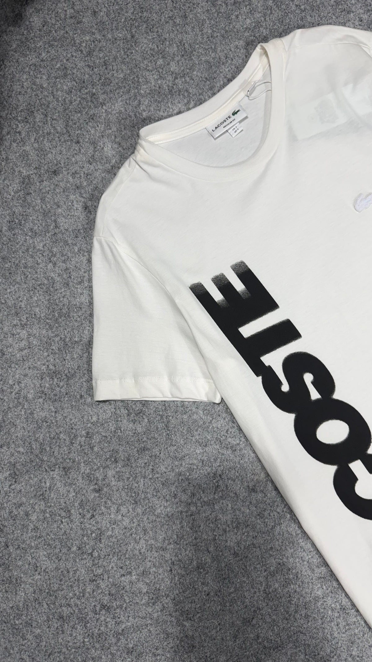 Camiseta Lacoste - Letreiro
