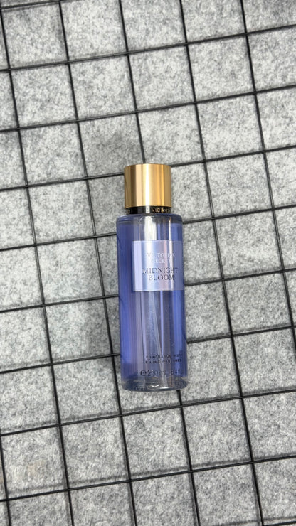 KIT VICTORIA’S SECRET MIDNIGHT BLOOM HIDRATANTE + SPLASH