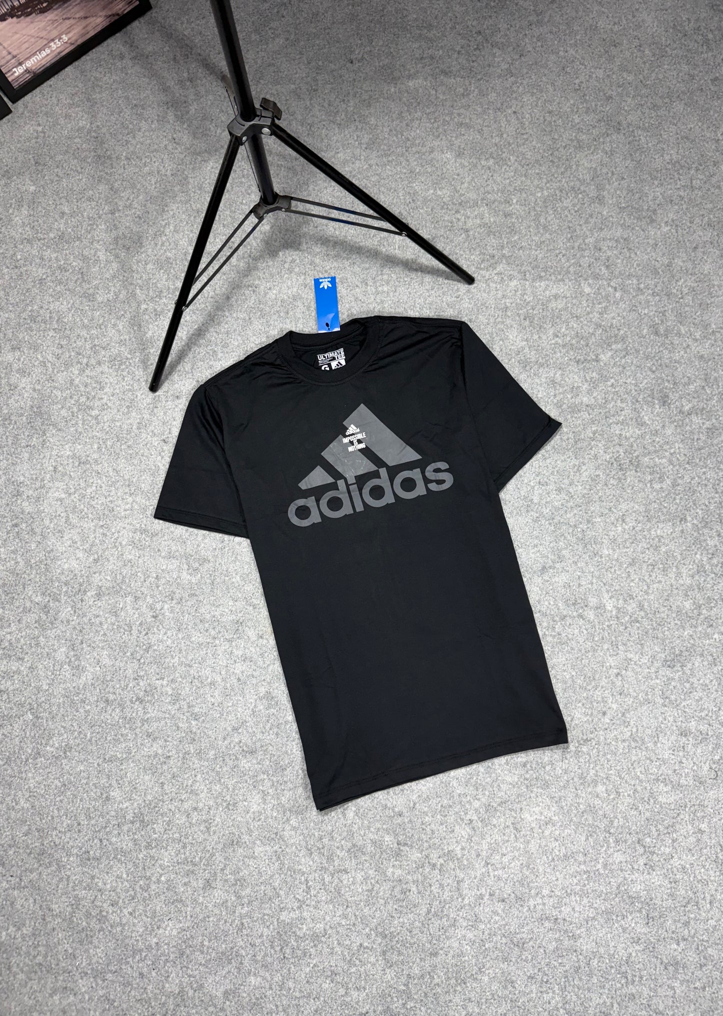 Camiseta Adidas