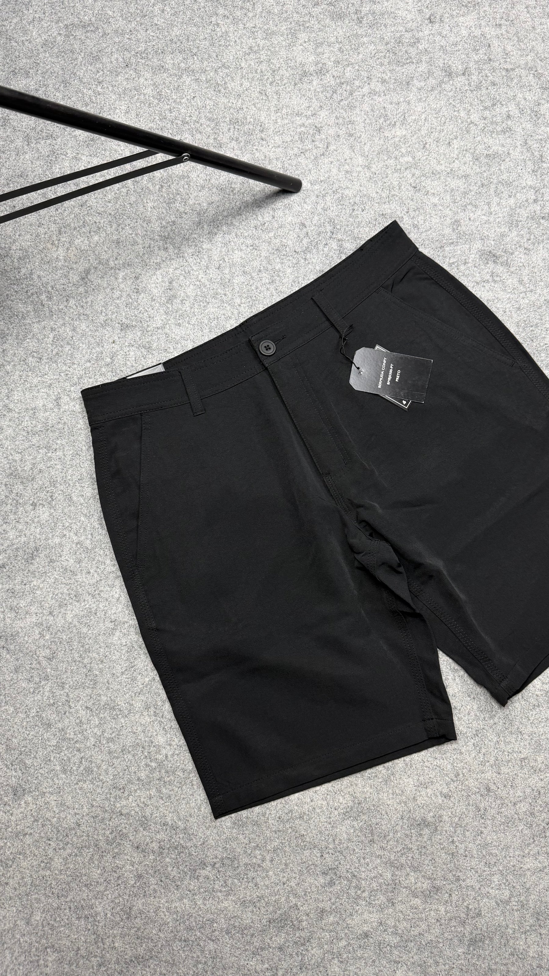Short Sarja Preto ( Sem marca )