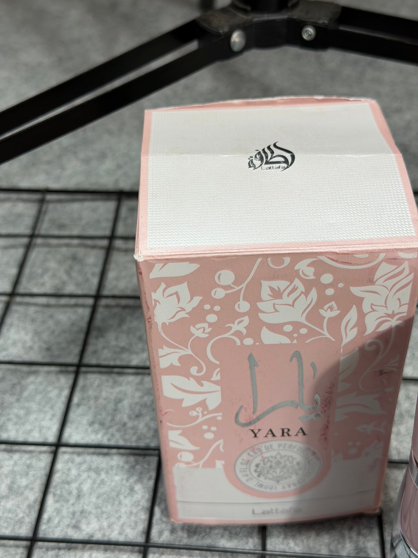 Perfume Árabe Feminino Yara Lattafa Eau De Parfum 100 MI