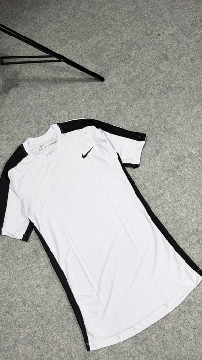 Camiseta Nike Pro Dry Fit