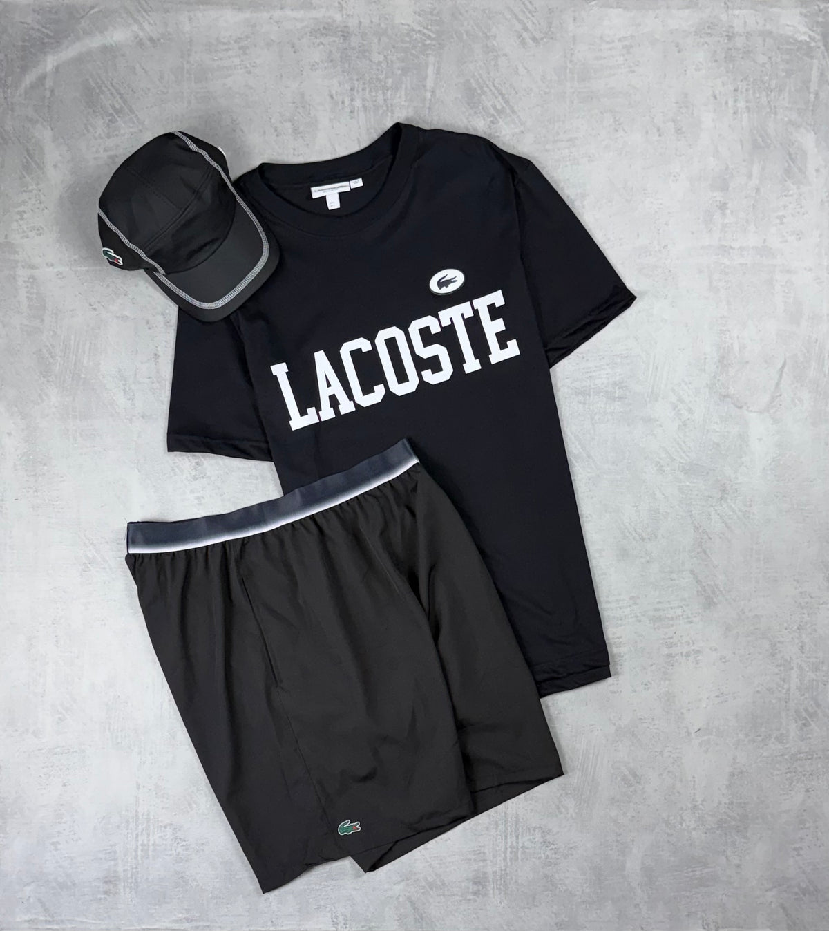 Kit Lacoste