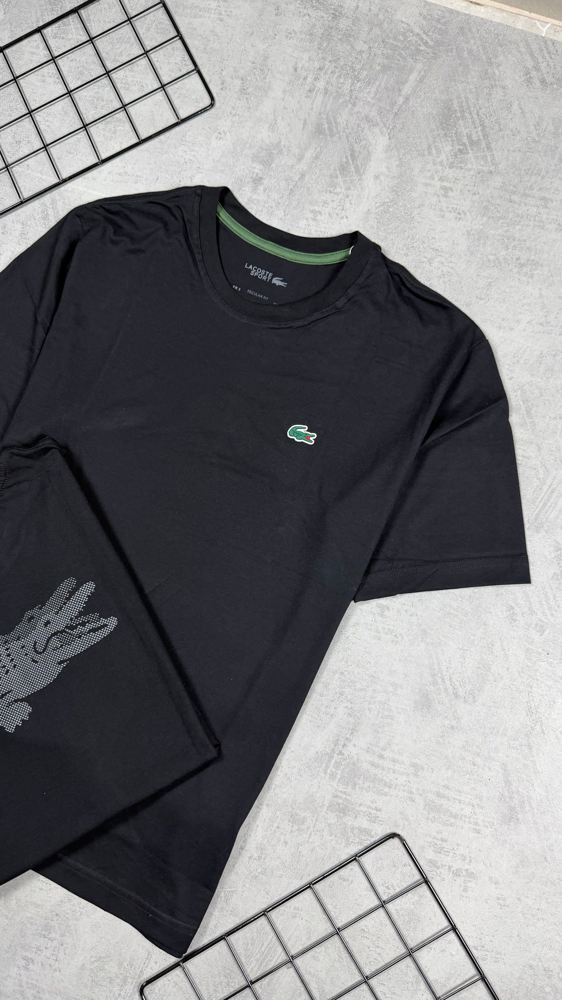 Camiseta Lacoste - Padrão Site