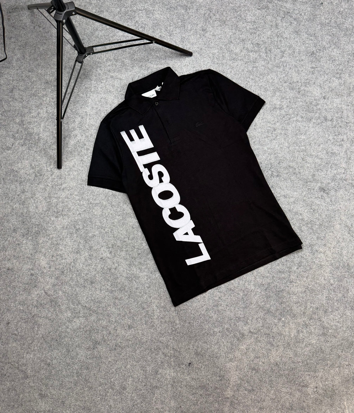 Polo Lacoste Letreiro