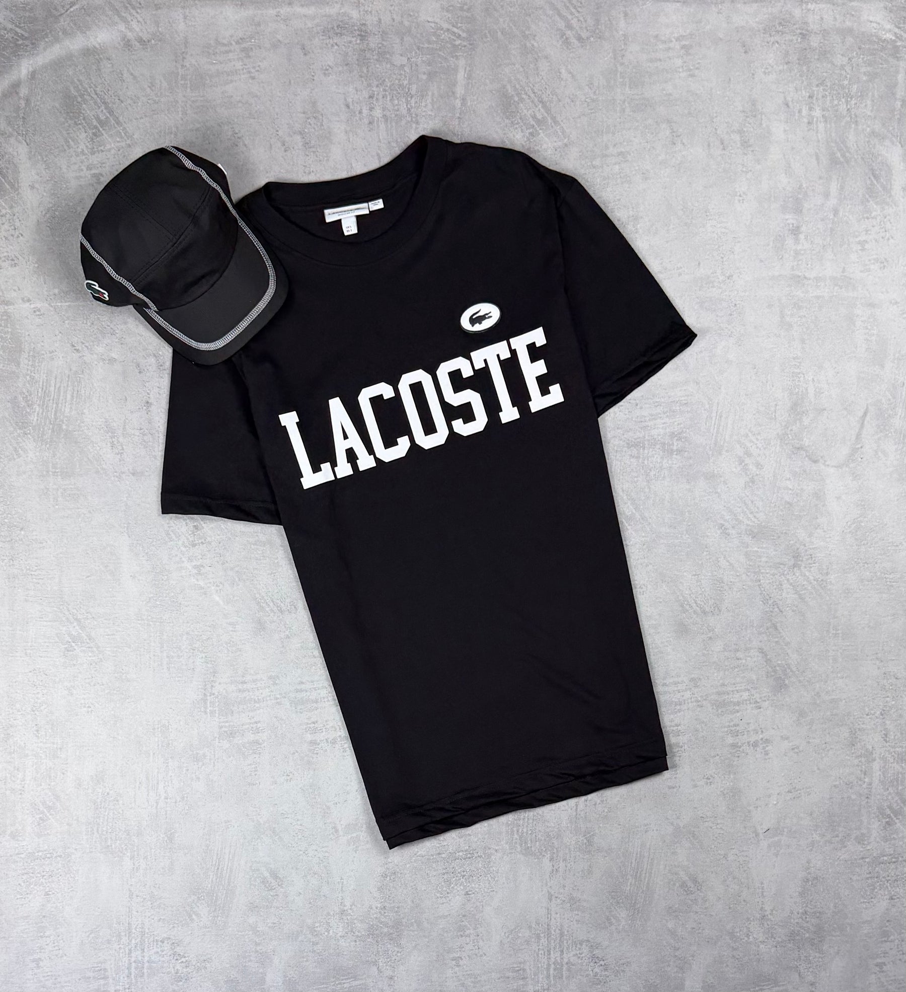 Kit Lacoste