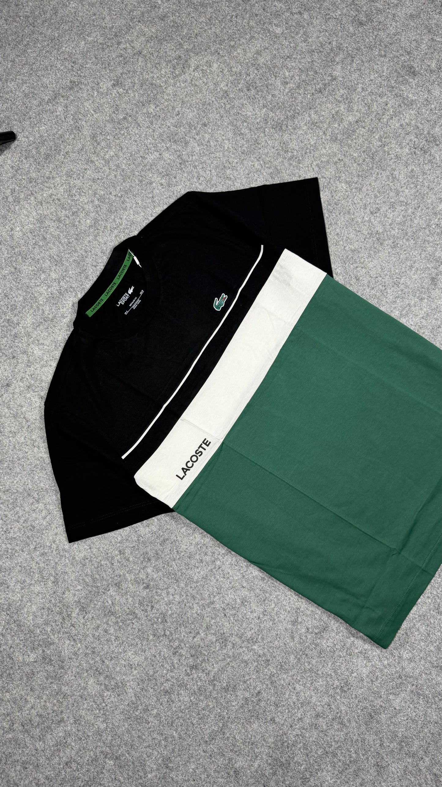 Camiseta Lacoste - Padrão Site