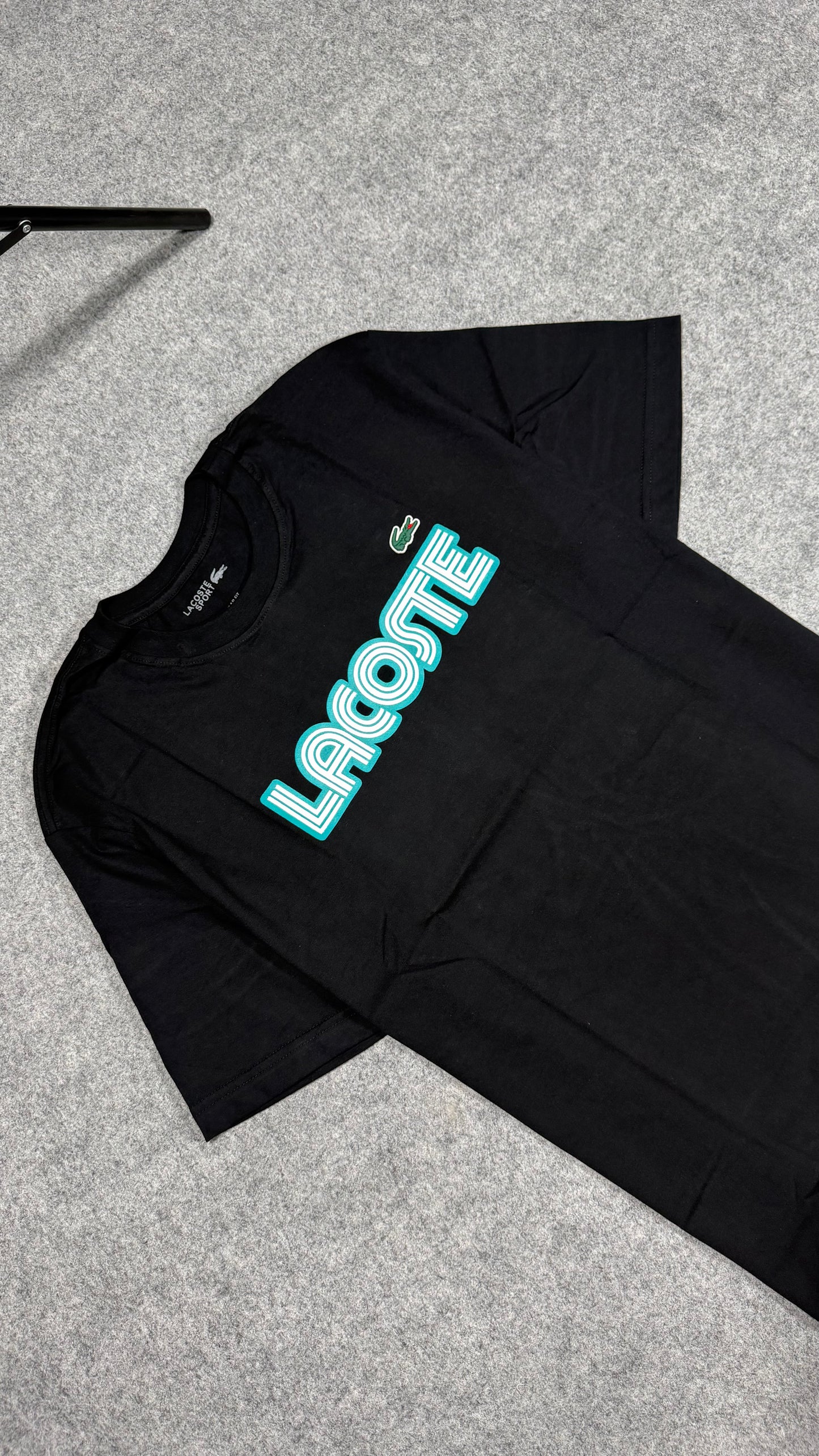Camiseta Lacoste - Padrão Site