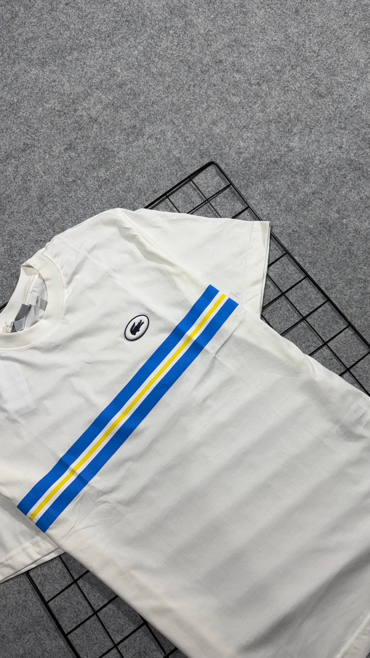Camiseta Lacoste - Padrão Site