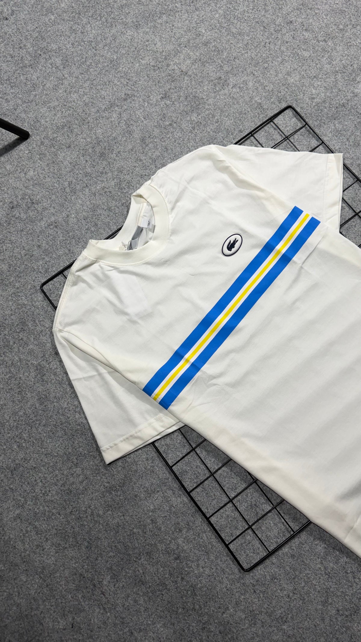 Camiseta Lacoste - Padrão Site