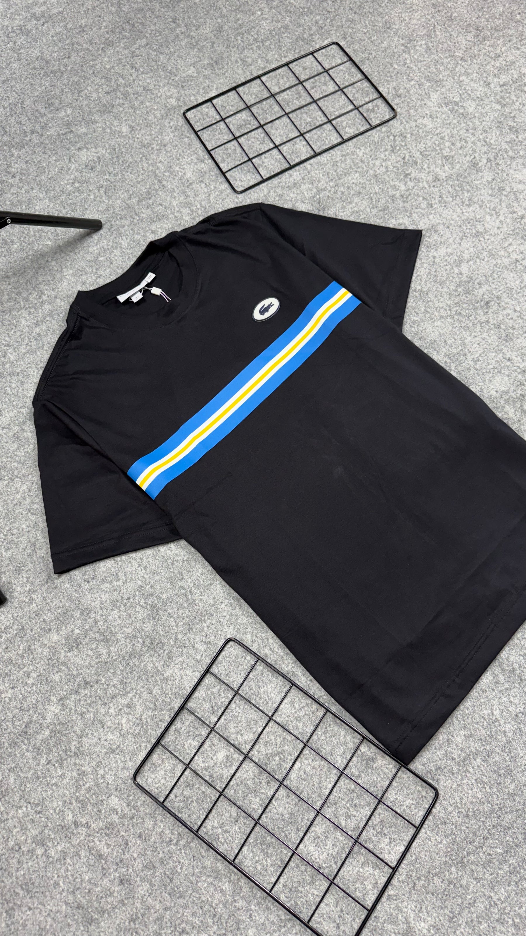 Camiseta Lacoste - Padrão Site