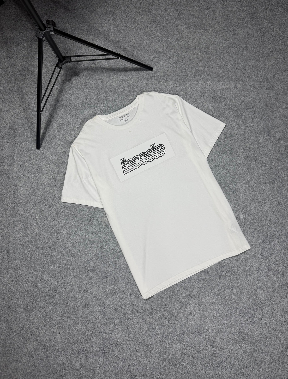 Camiseta Lacoste - Padrão Site